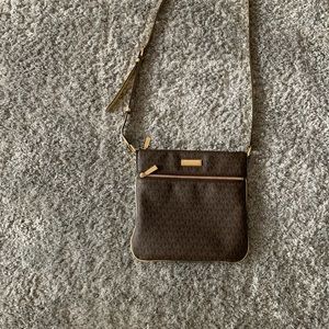 Michael Kor crossbody